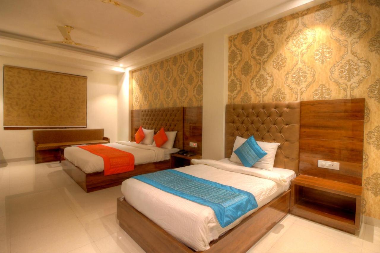 Hotel Classic Paradise Inn Nuova Delhi Esterno foto